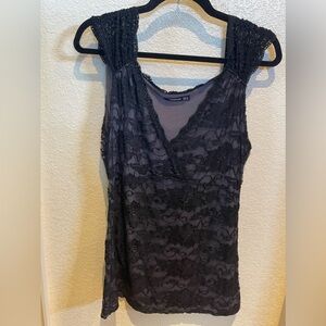 PattiBoutik-Women V Neck Lace Overlay Lined Top (Gray and Black X-Large)